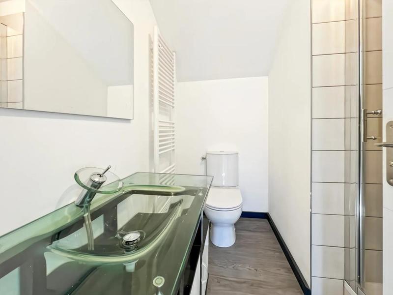 Propriété - 390 m² - 12 pièces