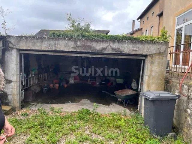 Propriété - 223 m² - 10 pièces