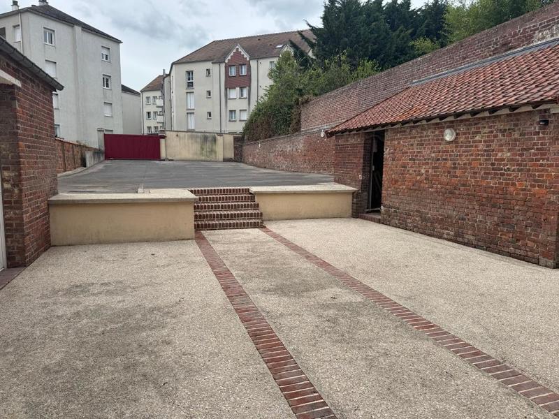 Maison - 200 m² - 8 pièces