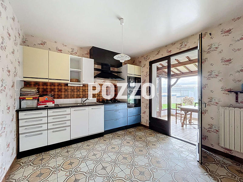 Maison - 90 m² - 5 pièces