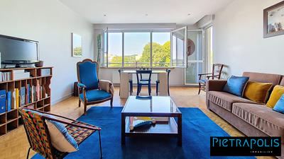 Appartement - 79 m² - 3 pièces