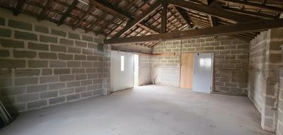 Parking / Garage - 45 m²