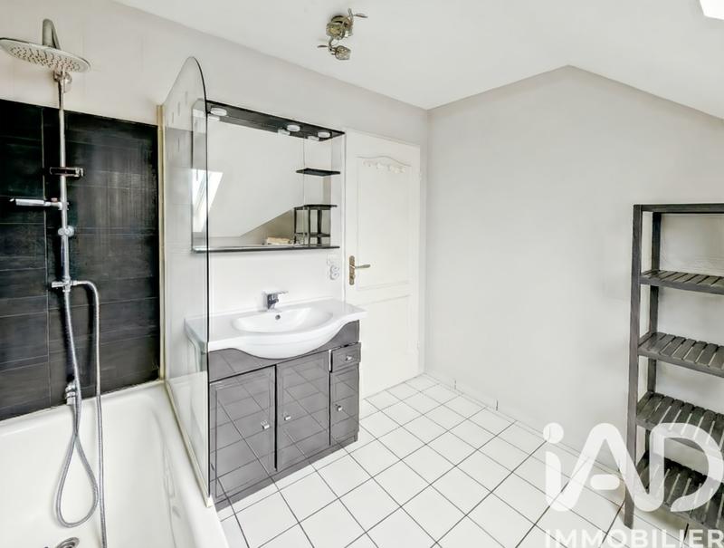 Maison - 83 m² - 4 pièces