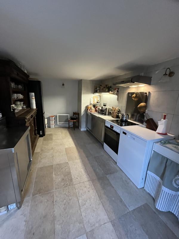 Maison - 240 m² - 10 pièces