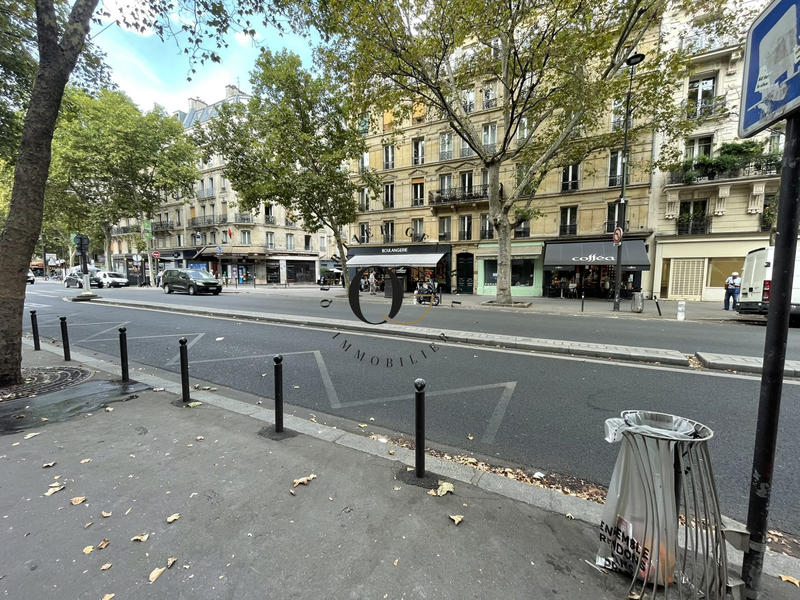 Local commercial - 128 m² - 3 pièces