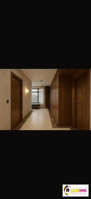 Maison - 205 m² - 7 pièces