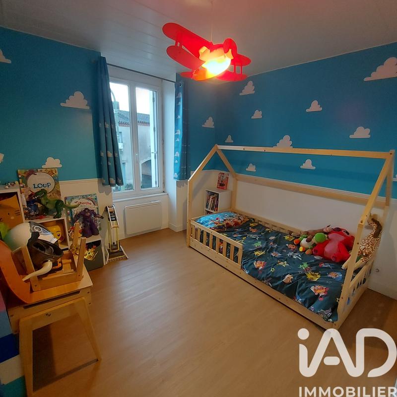 Maison - 95 m² - 5 pièces