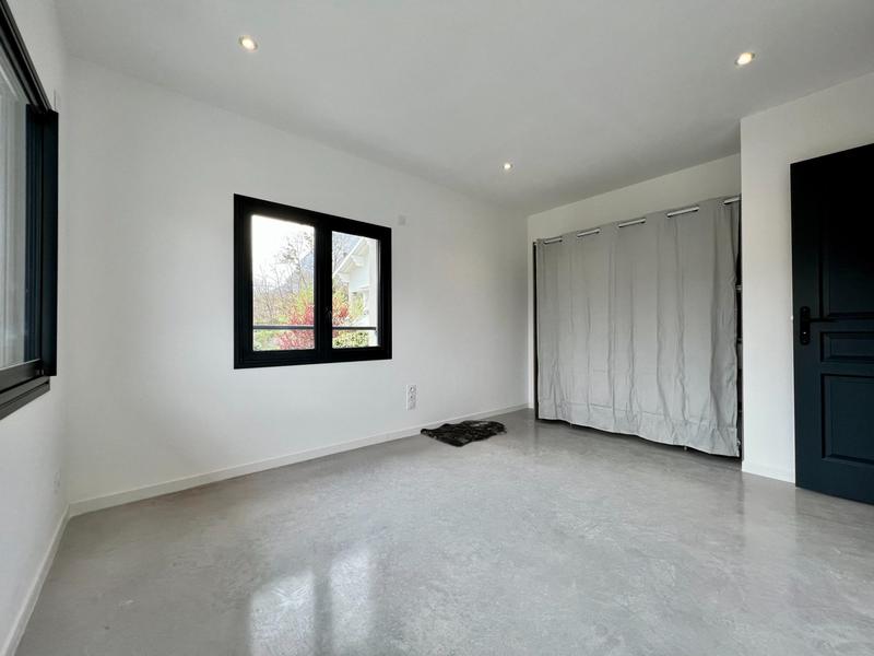 Appartement - 79 m² - 3 pièces