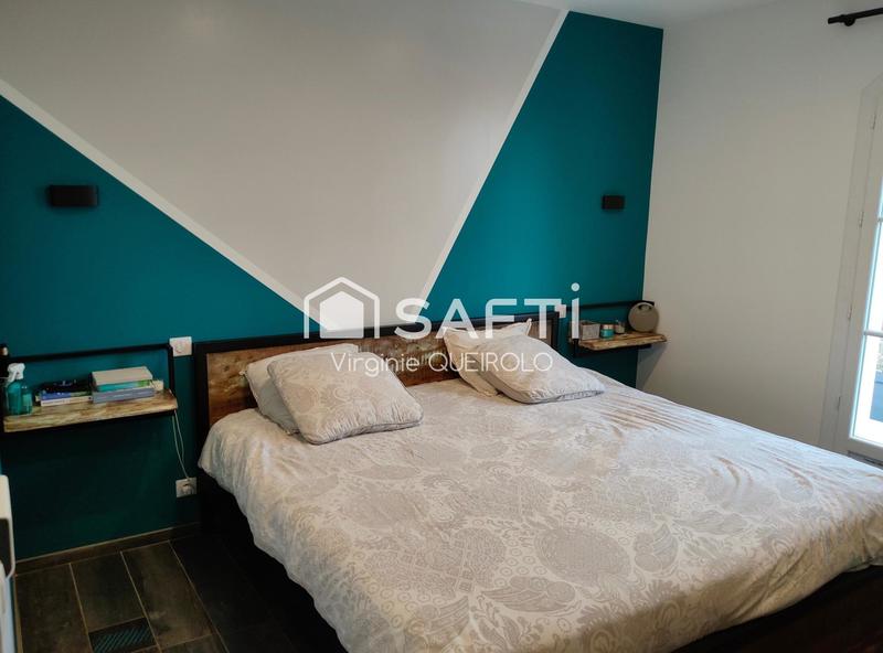 Villa - 252 m² - 9 pièces