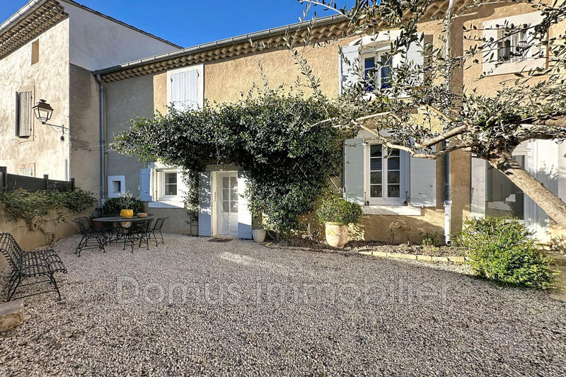 Maison - 259 m² - 6 pièces