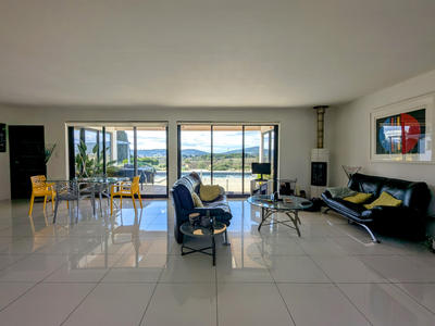 Villa - 132 m² - 4 pièces