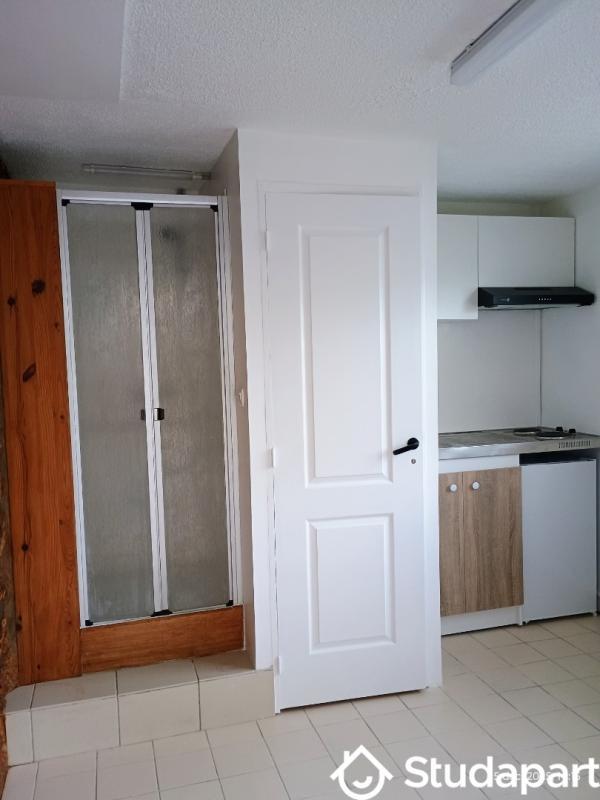 Chambre - 13 m² - 1 pièce