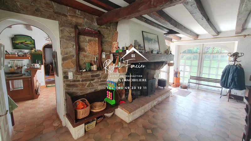 Maison ancienne - 250 m² - 11 pièces