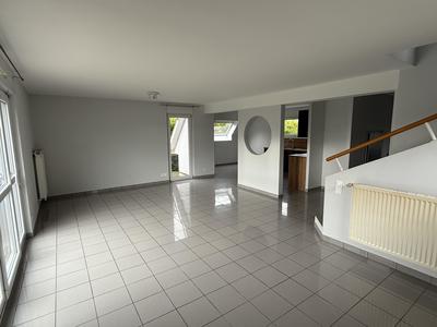 Maison - 102 m² - 5 pièces