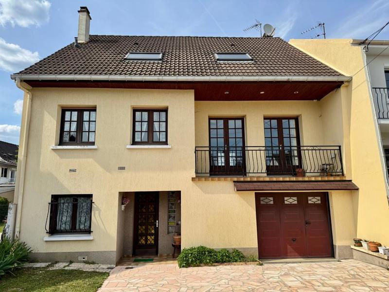 Maison - 158 m² - 7 pièces