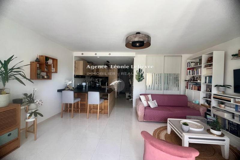 Appartement - 90 m² - 3 pièces