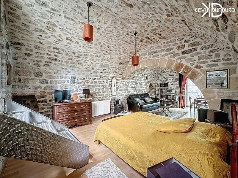 Propriété - 130 m² - 6 pièces