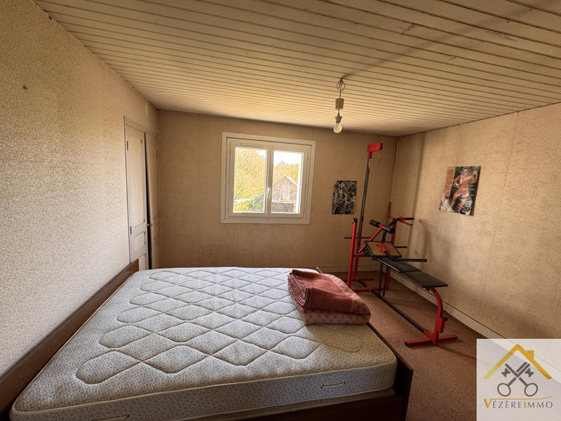 Maison - 95 m² - 5 pièces