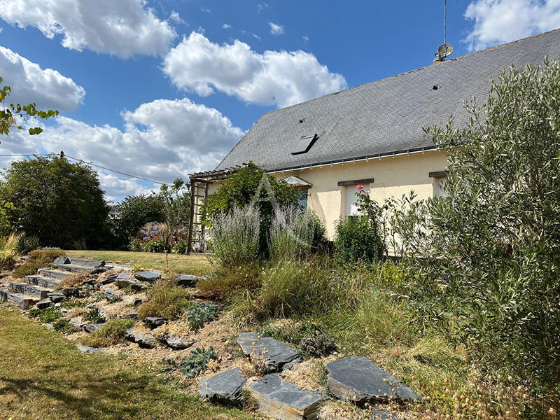 Maison - 184 m² - 10 pièces