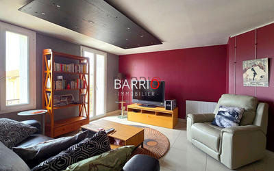 Villa - 265 m² - 6 pièces