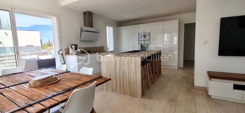 Villa - 95 m² - 5 pièces