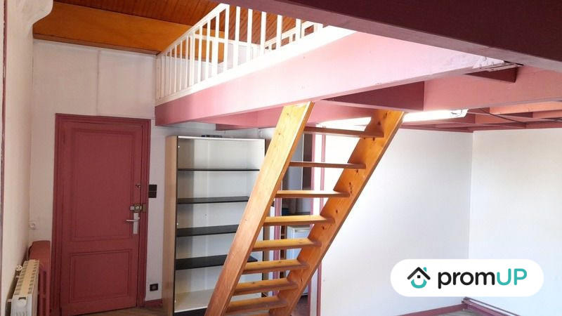 Maison - 320 m² - 10 pièces