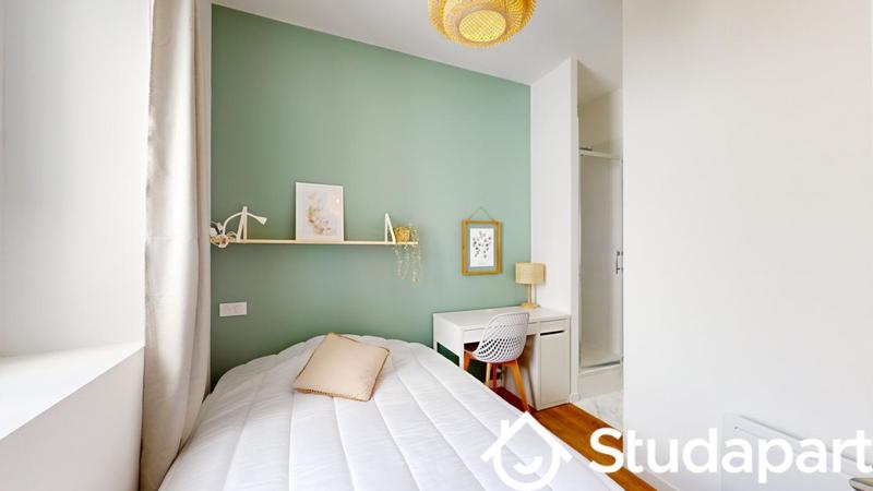 Chambre - 9 m² - 1 pièce