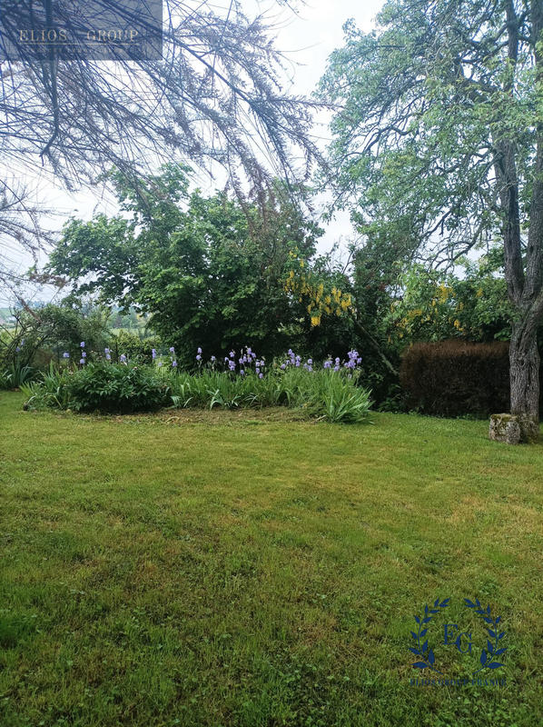 Maison traditionnelle - 104 m² - 4 pièces