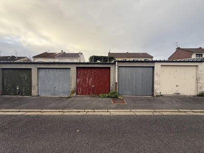 Parking / Garage - 15 m²