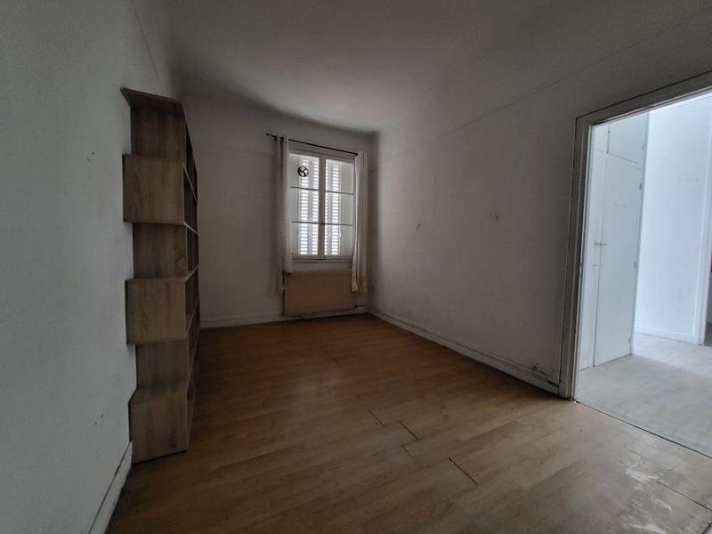 Divers - 49 m² - 2 pièces