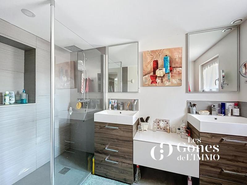 Maison - 196 m² - 6 pièces