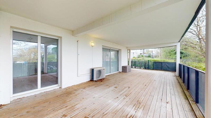 Appartement - 98 m² - 5 pièces