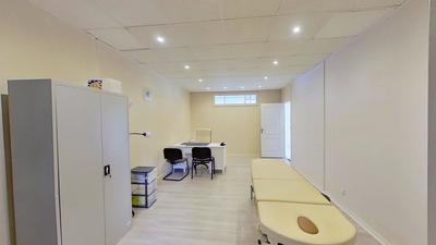 Bureau - 50 m² - 4 pièces