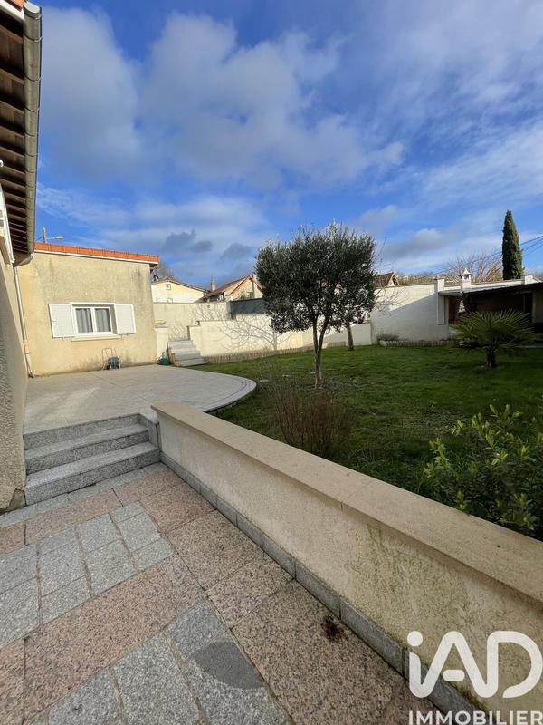 Maison - 93 m² - 5 pièces