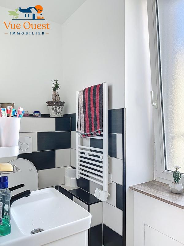 Maison - 96 m² - 4 pièces