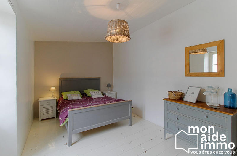 Maison traditionnelle - 139 m² - 6 pièces