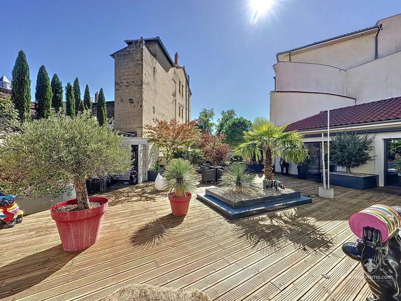 Appartement - 320 m² - 6 pièces