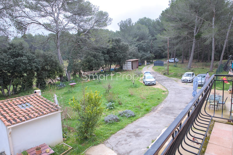 Propriété - 215 m² - 10 pièces