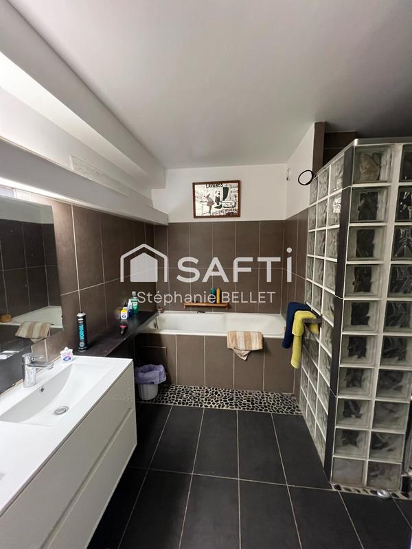 Appartement - 97 m² - 3 pièces