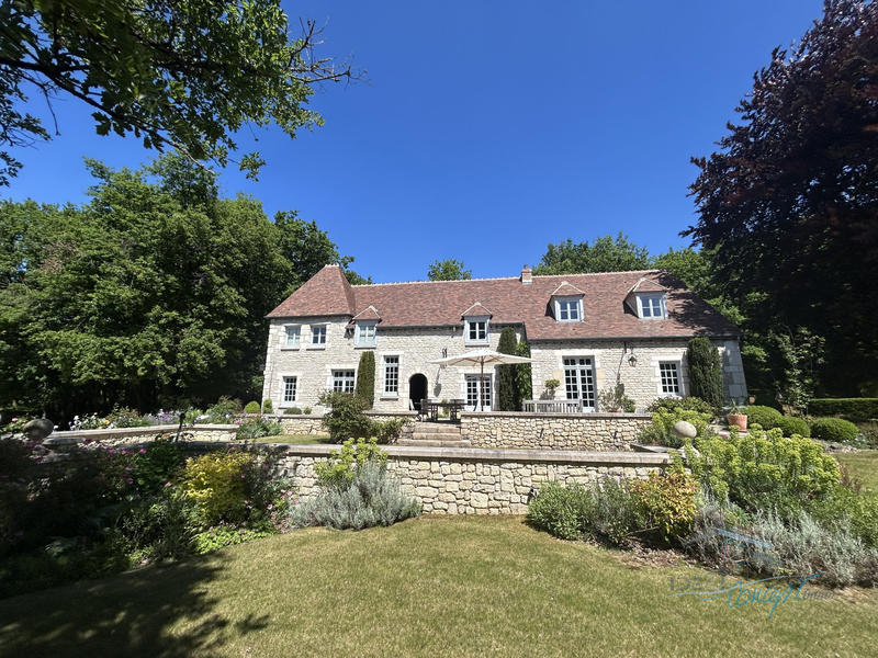 Maison ancienne - 340 m² - 9 pièces