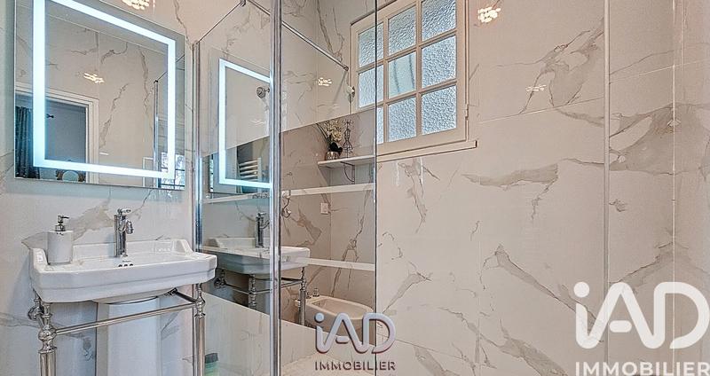 Maison de maîtres - 211 m² - 8 pièces