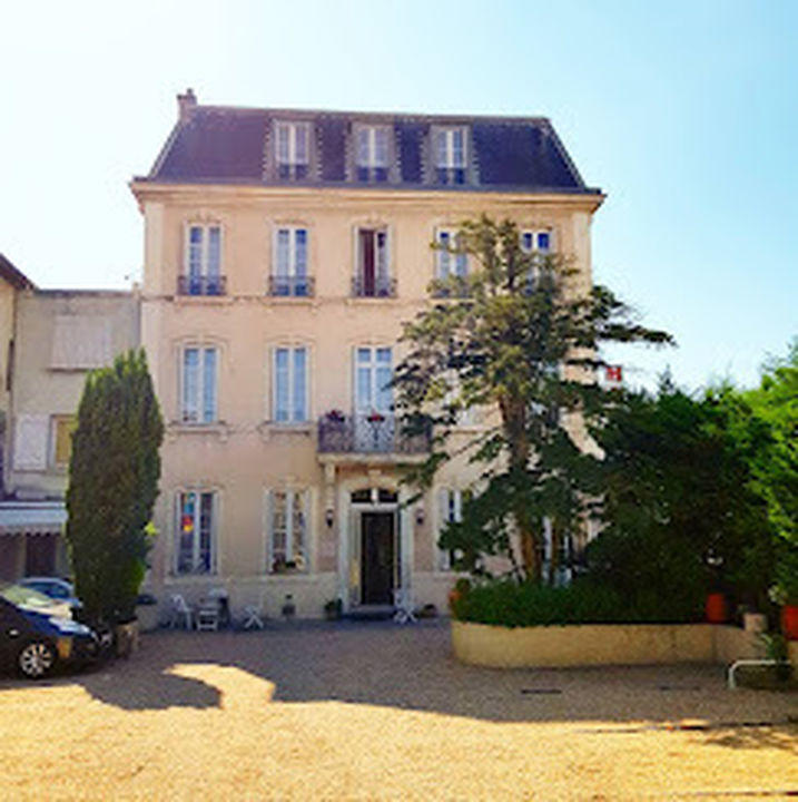 Immeuble - 1 340 m² - 21 pièces