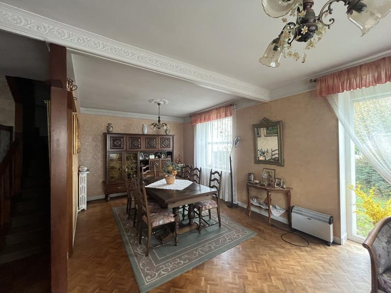 Maison - 126 m² - 8 pièces