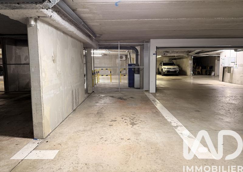 Parking - 120 m²