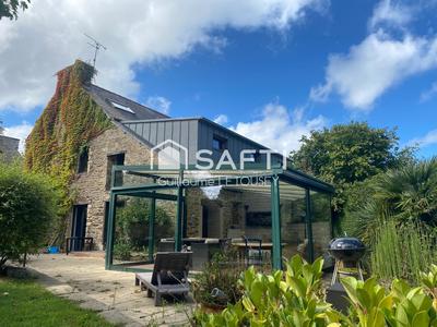 Maison - 228 m² - 8 pièces