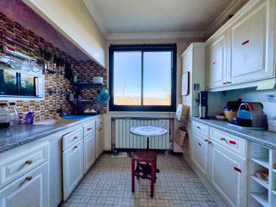 Maison - 203 m² - 7 pièces