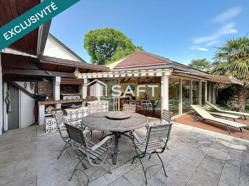 Villa - 200 m² - 7 pièces