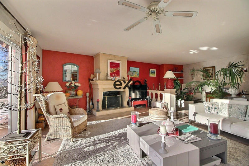 Villa - 225 m² - 7 pièces