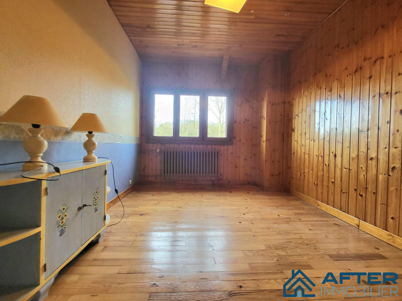 Maison - 182 m² - 9 pièces