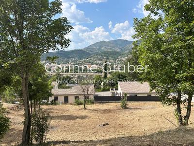 Terrain constructible - 628 m²